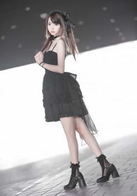 《诱人的乳》电影_BD英语在线观看